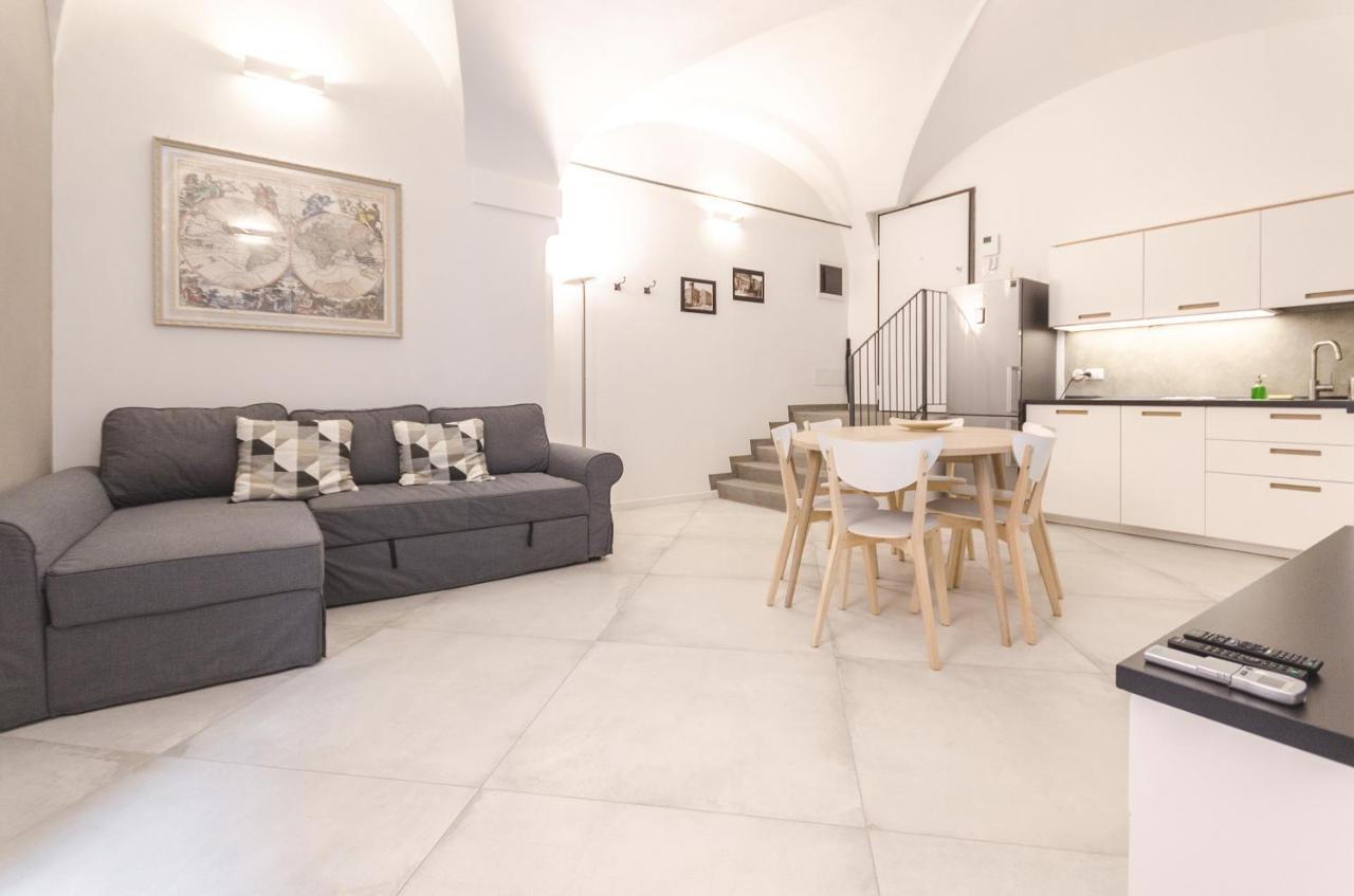 Cartoleria Suite: Spazioso, Moderno E Centrale Bolonha Exterior foto